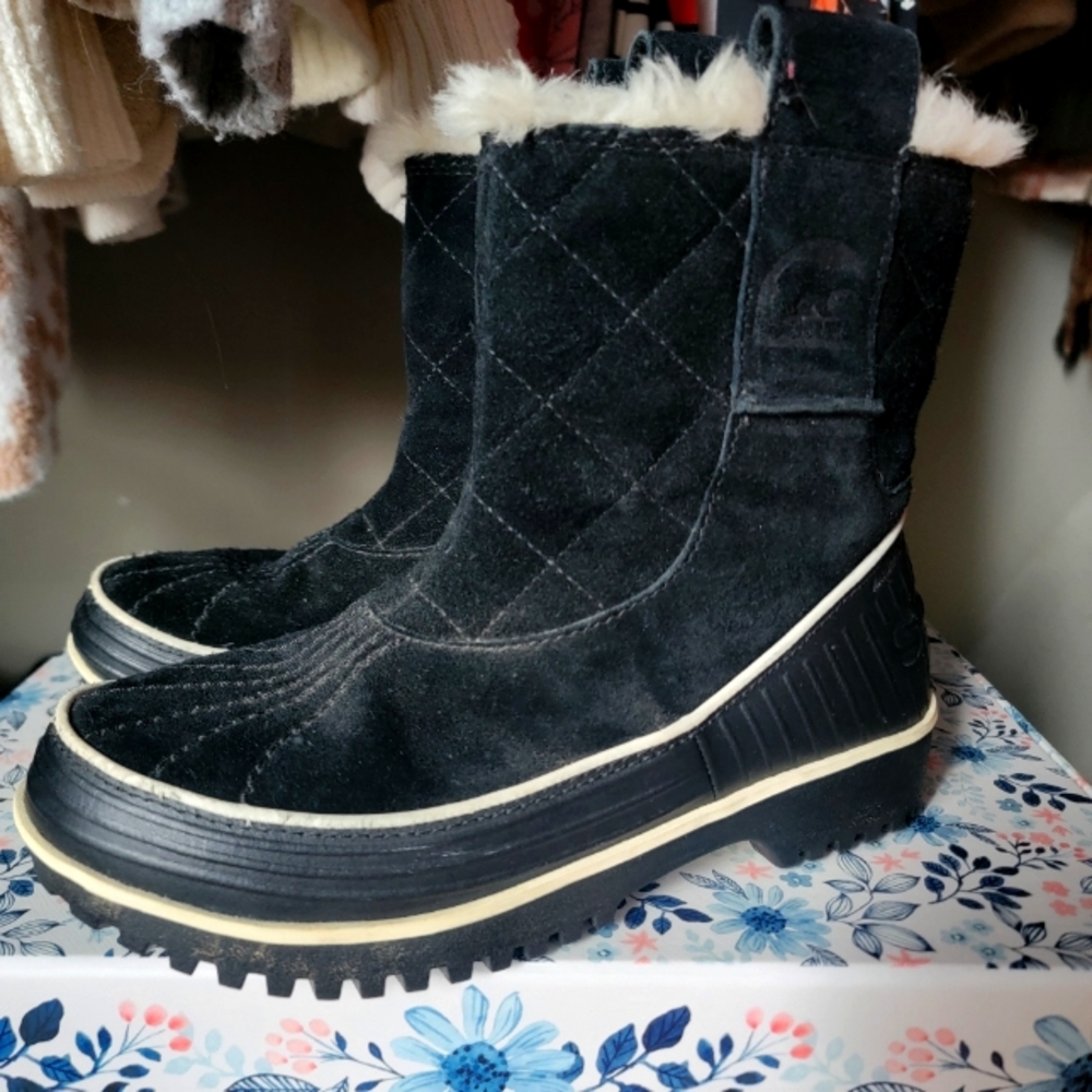 Sorel Tivoli Mid Calf Winter Boots